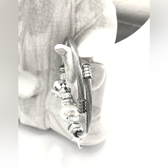 Stunning Butterfly and Dragonfly Snake Chain Charm Bracelet w/removable ends. - Picture 8 of 9